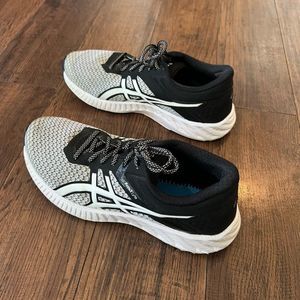 Asics Womens Fuzex Lyte 2 T769N Gray Running Shoes Sneakers Size 7.5 (Used)